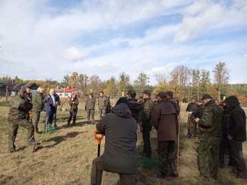 Nowy sad w Tadzinie założony 22.10.2021r. w ramach projektu Owoce pamięci, 